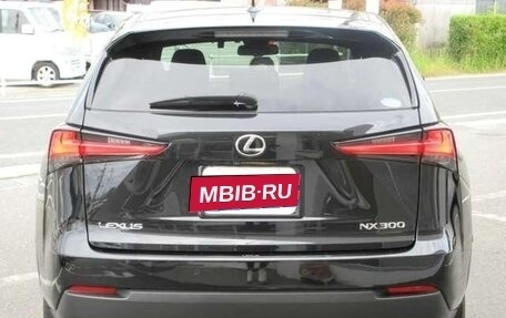 Lexus NX I, 2018 год, 2 650 000 рублей, 3 фотография