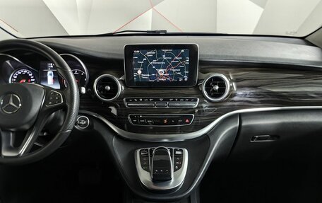 Mercedes-Benz V-Класс, 2017 год, 3 693 000 рублей, 15 фотография