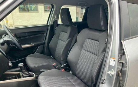 Suzuki Swift V, 2019 год, 1 200 000 рублей, 14 фотография