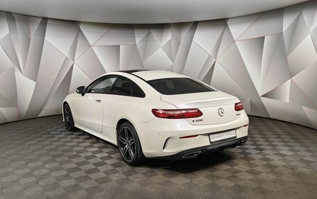 Mercedes-Benz E-Класс, 2018 год, 4 150 000 рублей, 4 фотография