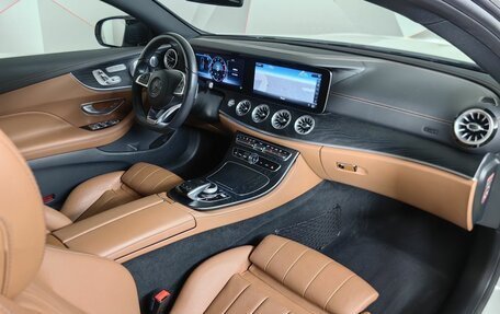 Mercedes-Benz E-Класс, 2018 год, 4 150 000 рублей, 13 фотография