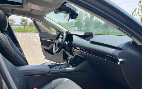 Mazda 3, 2022 год, 1 650 000 рублей, 11 фотография