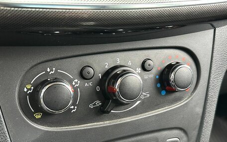 Renault Logan II, 2020 год, 1 375 000 рублей, 17 фотография