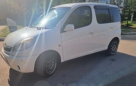 Toyota FunCargo, 2000 год, 450 000 рублей, 1 фотография