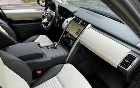 Land Rover Discovery IV, 2022 год, 5 842 000 рублей, 9 фотография