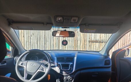 Hyundai Solaris II рестайлинг, 2015 год, 1 025 000 рублей, 9 фотография