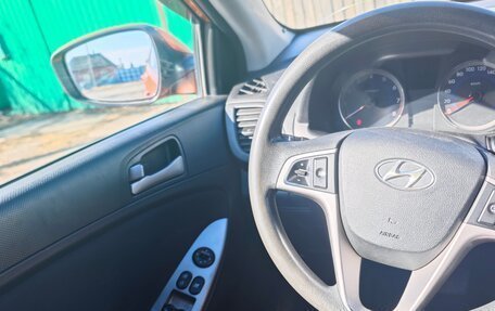 Hyundai Solaris II рестайлинг, 2015 год, 1 025 000 рублей, 12 фотография
