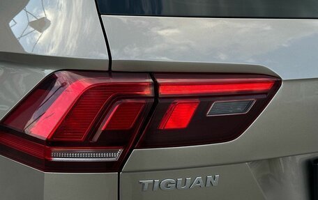 Volkswagen Tiguan II, 2019 год, 2 299 000 рублей, 15 фотография