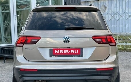 Volkswagen Tiguan II, 2019 год, 2 299 000 рублей, 5 фотография