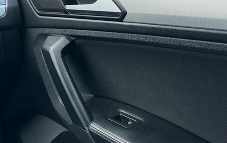 Volkswagen Tiguan II, 2019 год, 2 299 000 рублей, 16 фотография