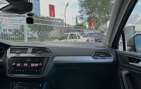 Volkswagen Tiguan II, 2019 год, 2 299 000 рублей, 26 фотография