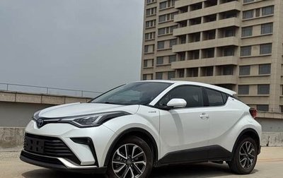 Toyota C-HR I рестайлинг, 2022 год, 2 064 000 рублей, 1 фотография