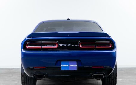 Dodge Challenger III рестайлинг 2, 2021 год, 6 299 000 рублей, 4 фотография