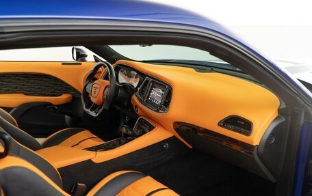 Dodge Challenger III рестайлинг 2, 2021 год, 6 299 000 рублей, 23 фотография