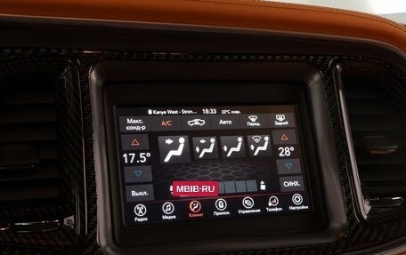 Dodge Challenger III рестайлинг 2, 2021 год, 6 299 000 рублей, 12 фотография