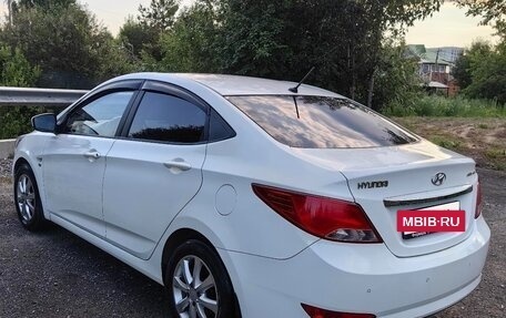Hyundai Solaris II рестайлинг, 2015 год, 850 000 рублей, 4 фотография