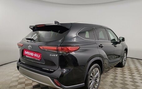 Toyota Highlander, 2024 год, 6 490 000 рублей, 5 фотография