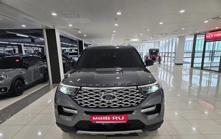 Ford Explorer VI, 2021 год, 4 189 027 рублей, 2 фотография