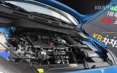 Hyundai Kona I, 2022 год, 1 358 000 рублей, 19 фотография