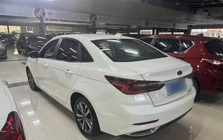 Ford Escort, 2022 год, 1 180 000 рублей, 2 фотография