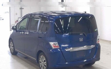 Honda Freed I, 2012 год, 758 000 рублей, 2 фотография
