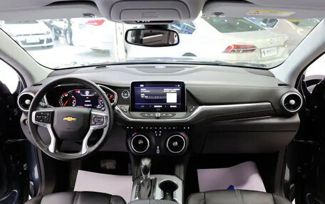 Chevrolet TrailBlazer, 2022 год, 2 100 001 рублей, 13 фотография