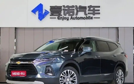 Chevrolet TrailBlazer, 2022 год, 2 100 001 рублей, 2 фотография