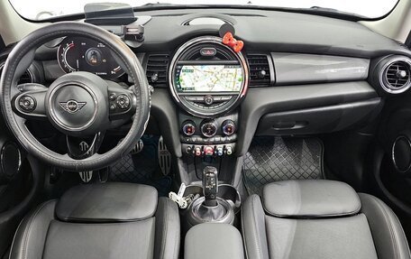MINI Cabrio, 2022 год, 1 950 000 рублей, 6 фотография