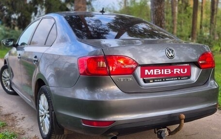 Volkswagen Jetta VI, 2014 год, 810 000 рублей, 2 фотография