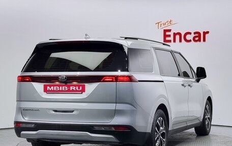 KIA Carnival, 2021 год, 2 450 000 рублей, 2 фотография