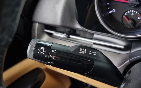 KIA Carnival, 2021 год, 2 450 000 рублей, 18 фотография