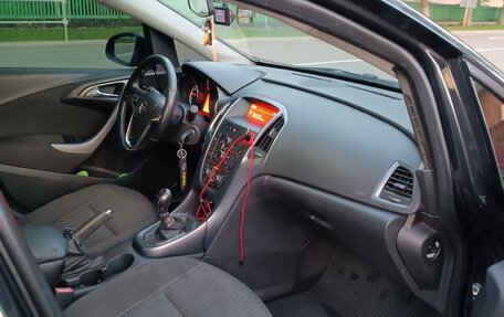 Opel Astra J, 2012 год, 730 000 рублей, 7 фотография