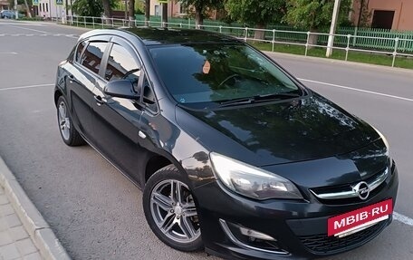 Opel Astra J, 2012 год, 730 000 рублей, 2 фотография