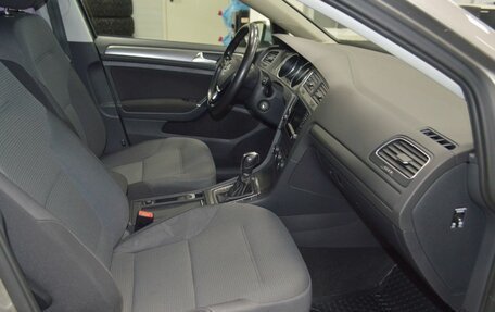 Volkswagen Golf VII, 2013 год, 999 000 рублей, 24 фотография