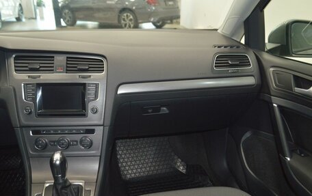 Volkswagen Golf VII, 2013 год, 999 000 рублей, 33 фотография
