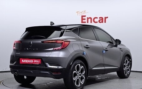 Renault Captur II, 2022 год, 1 600 000 рублей, 4 фотография