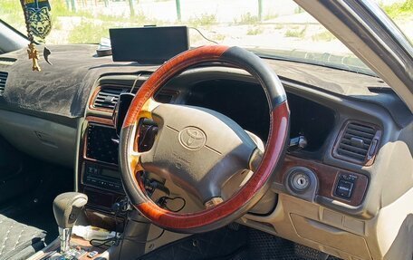 Toyota Mark II VIII (X100), 1999 год, 750 000 рублей, 2 фотография