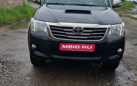 Toyota Hilux VII, 2013 год, 2 450 000 рублей, 2 фотография