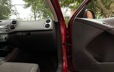 Volkswagen Tiguan I, 2012 год, 1 349 000 рублей, 16 фотография