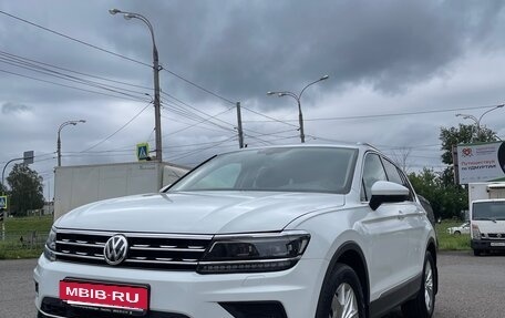 Volkswagen Tiguan II, 2017 год, 2 490 000 рублей, 6 фотография