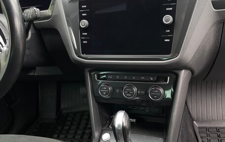 Volkswagen Tiguan II, 2017 год, 2 490 000 рублей, 17 фотография