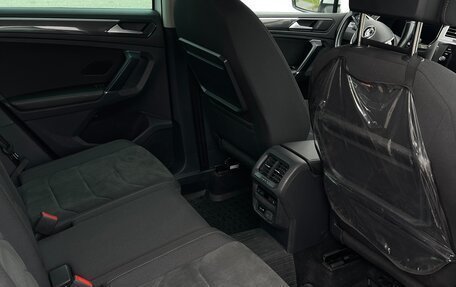 Volkswagen Tiguan II, 2017 год, 2 490 000 рублей, 15 фотография