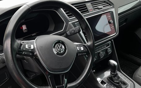 Volkswagen Tiguan II, 2017 год, 2 490 000 рублей, 11 фотография