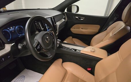 Volvo XC60 II, 2019 год, 4 100 900 рублей, 6 фотография