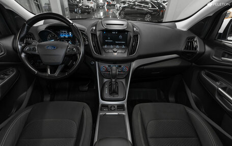 Ford Kuga III, 2017 год, 1 630 000 рублей, 9 фотография