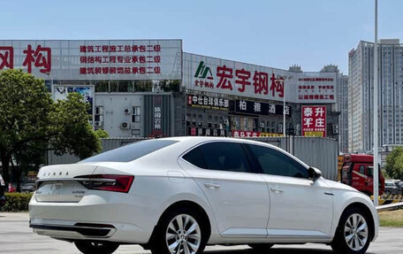 Skoda Superb III рестайлинг, 2022 год, 1 790 000 рублей, 6 фотография