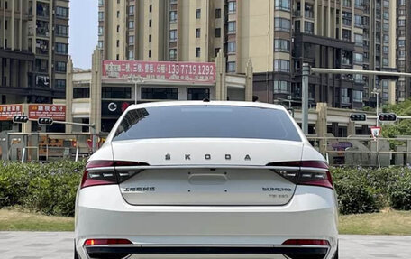 Skoda Superb III рестайлинг, 2022 год, 1 790 000 рублей, 5 фотография