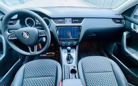 Skoda Octavia, 2022 год, 1 450 000 рублей, 5 фотография