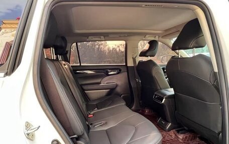 Toyota Highlander, 2022 год, 3 540 690 рублей, 10 фотография
