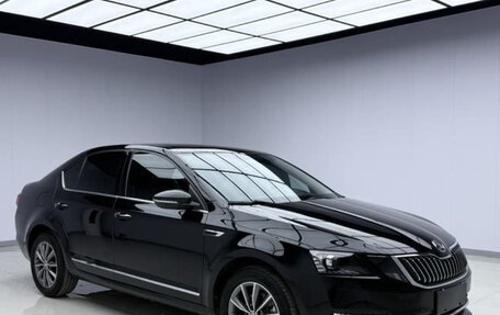 Skoda Octavia, 2022 год, 1 450 000 рублей, 3 фотография